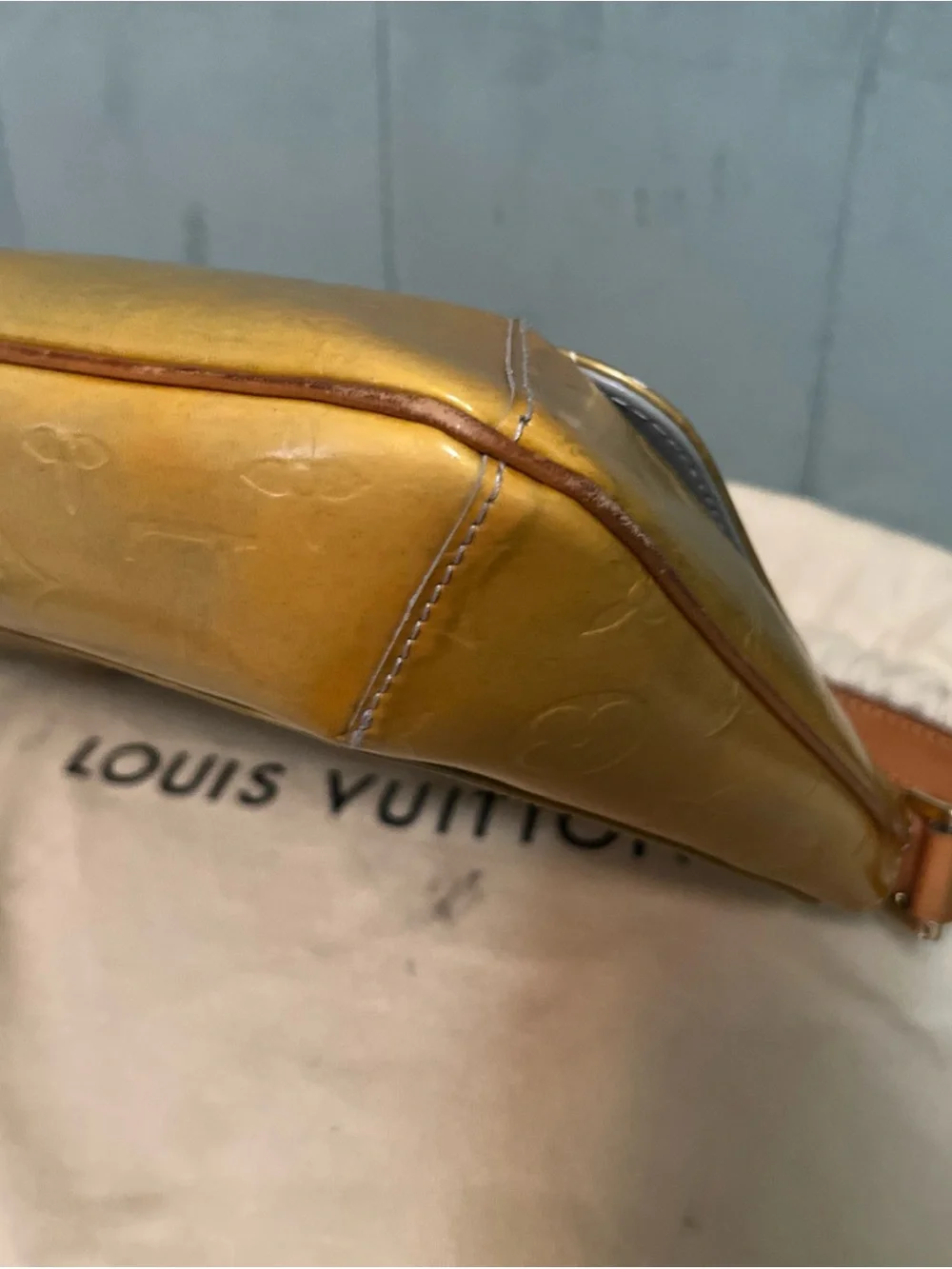 Authentic Louis Vuitton Vernis Thompson Shoulder Bag BA0020